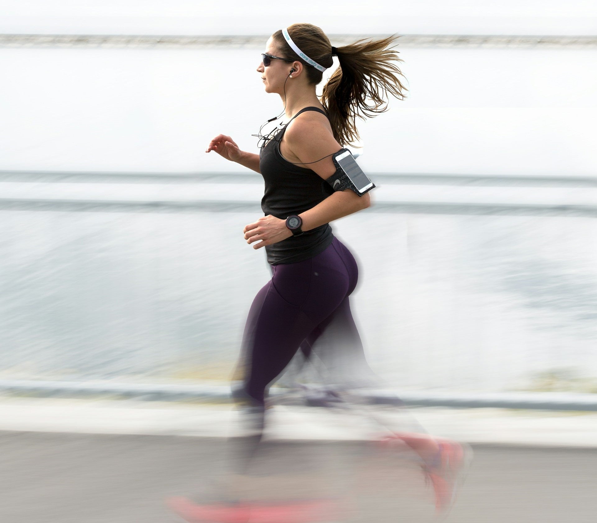 8 effective skincare habits for before and after running